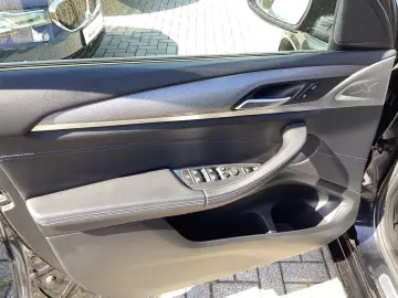 X3 xDrive20d M Sport / A-LED / HeadUp / AHK / Dr