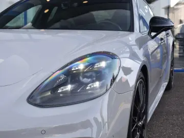 Panamera 4 PHEV Pano Rear Axle 18-way Sport Desi