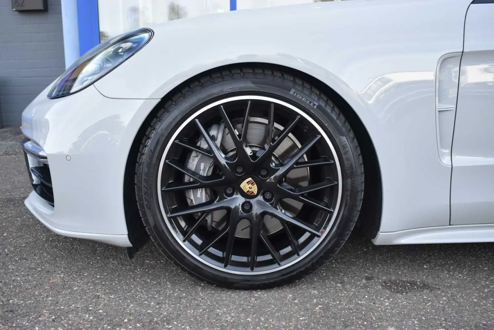 Panamera 4 PHEV Pano Rear Axle 18-way Sport Desi
