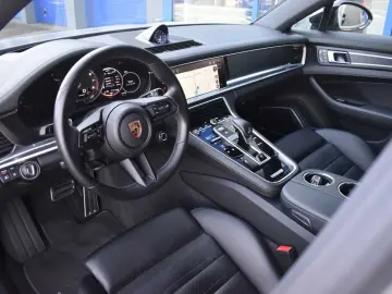 Panamera 4 PHEV Pano Rear Axle 18-way Sport Desi