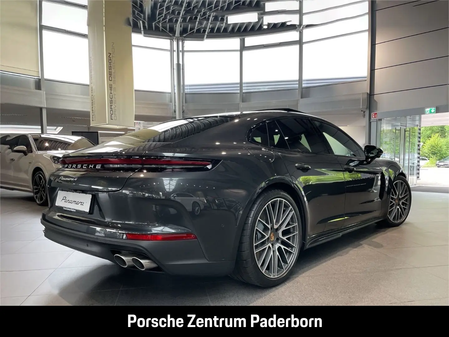 Panamera 4 E-Hybrid Sportabgas InnoDrive Head-Up