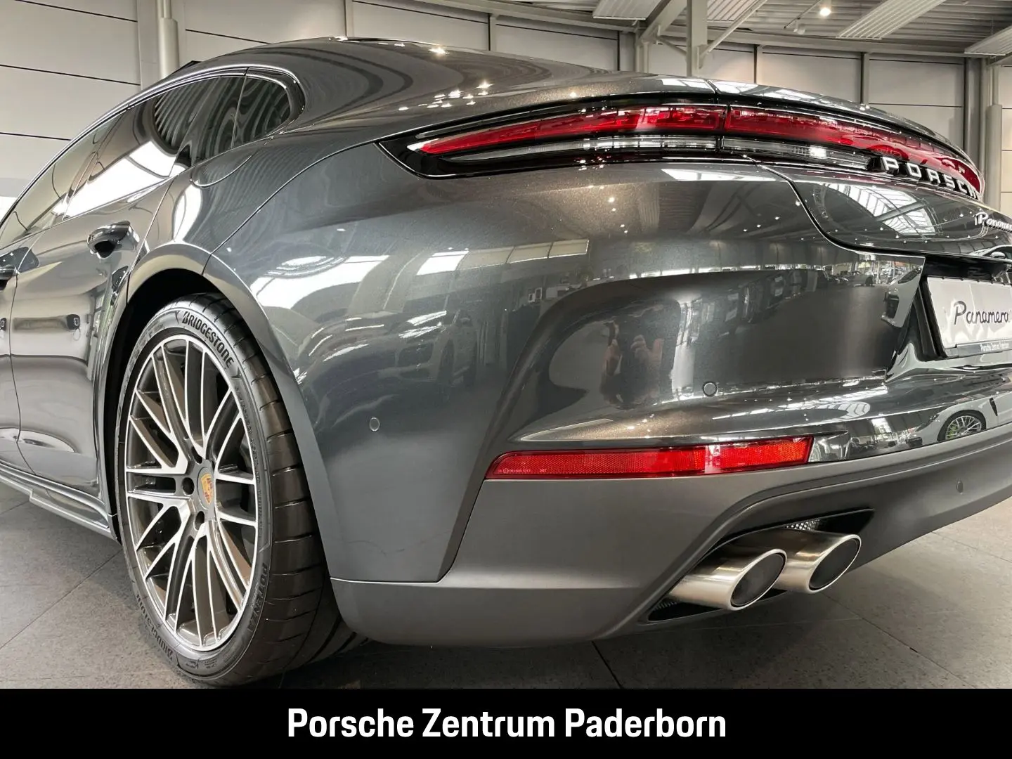 Panamera 4 E-Hybrid Sportabgas InnoDrive Head-Up