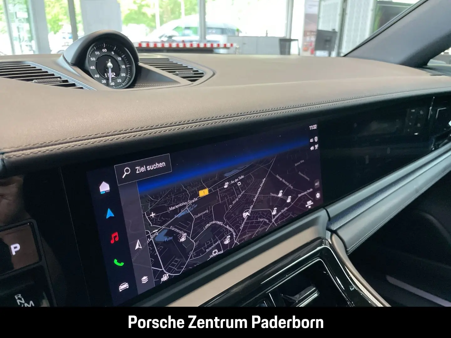 Panamera 4 E-Hybrid Sportabgas InnoDrive Head-Up