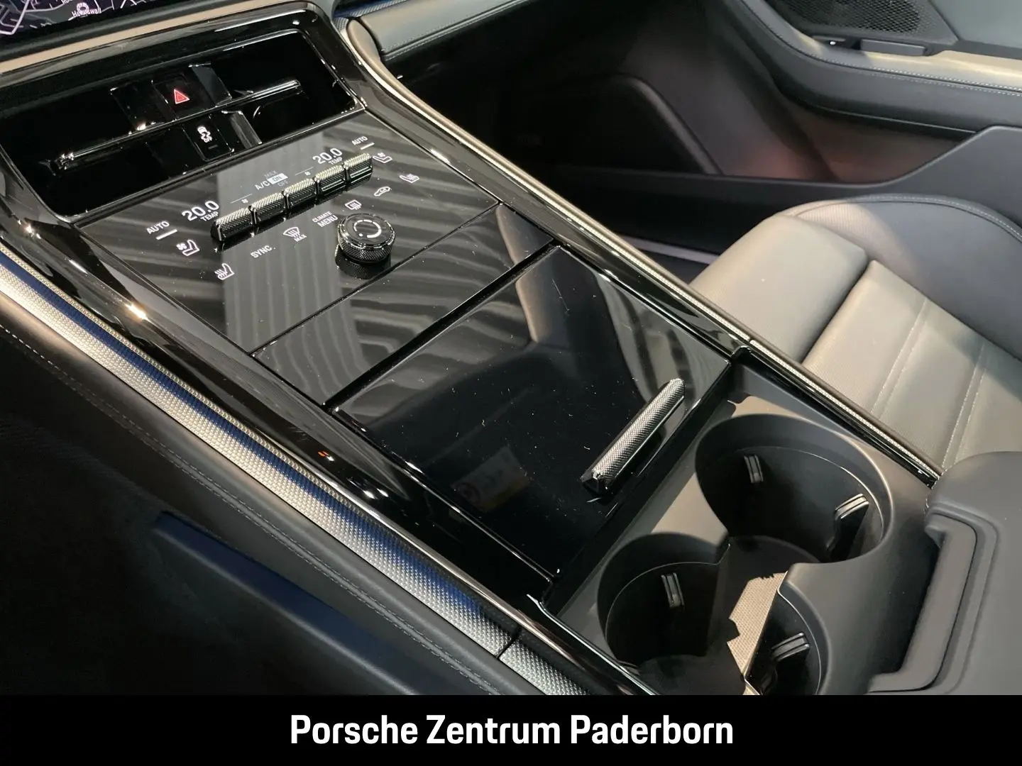 Panamera 4 E-Hybrid Sportabgas InnoDrive Head-Up