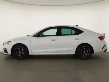 Octavia 2.0TSI DSG RS Navi+Matrix+Winterpaket