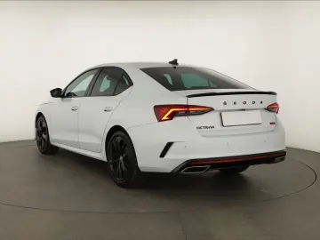Octavia 2.0TSI DSG RS Navi+Matrix+Winterpaket