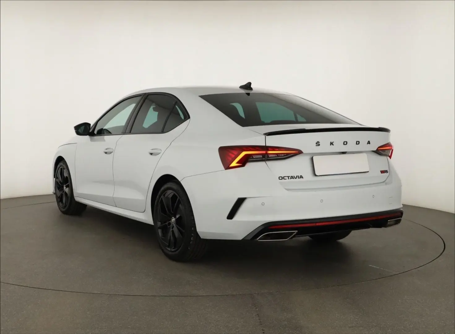 Octavia 2.0TSI DSG RS Navi+Matrix+Winterpaket