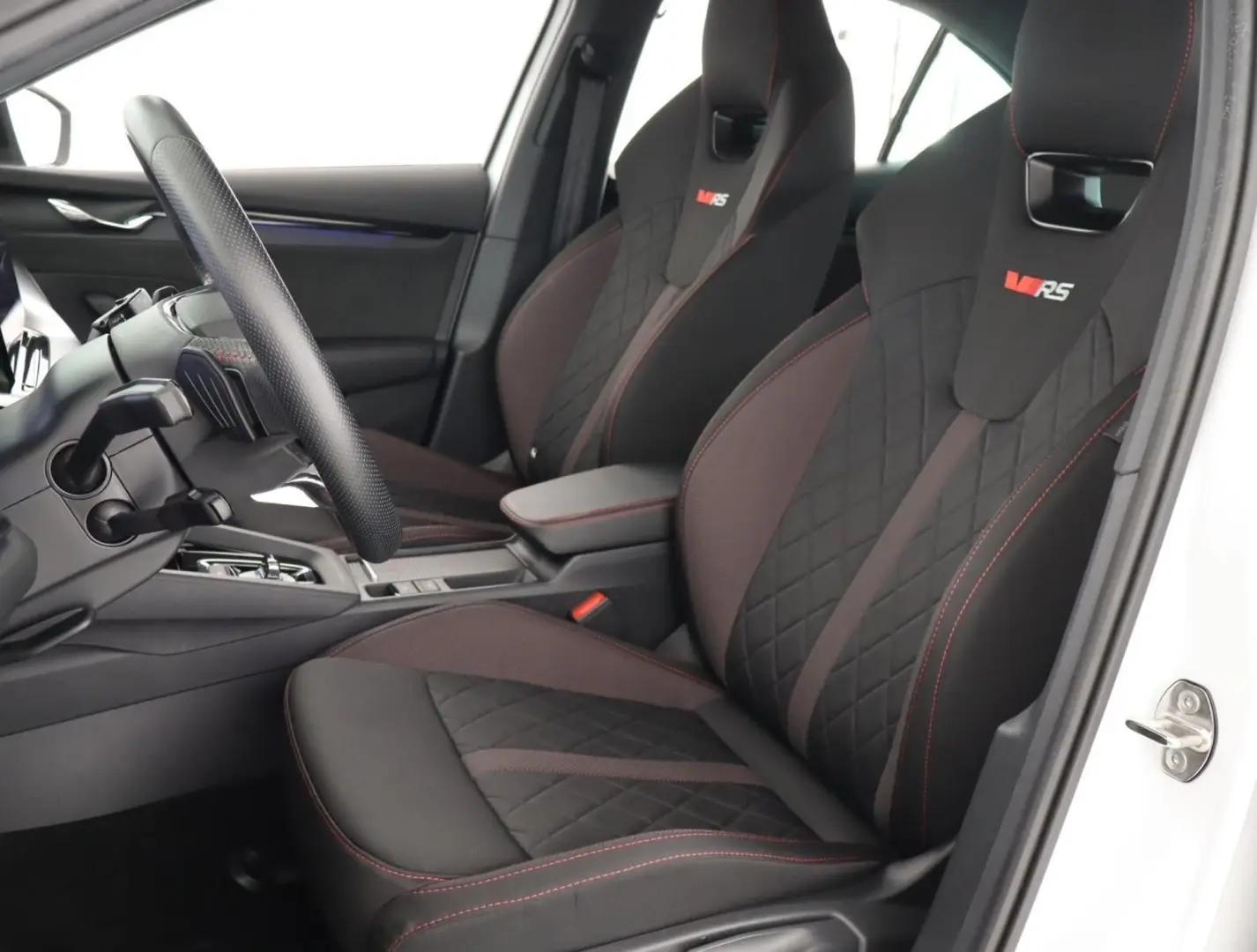 Octavia 2.0TSI DSG RS Navi+Matrix+Winterpaket