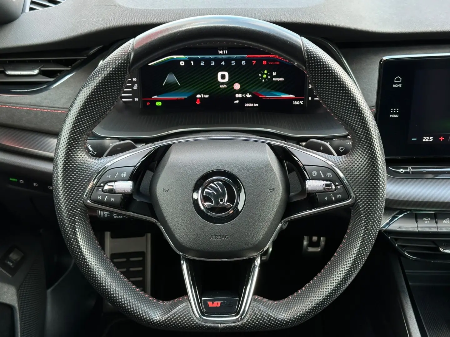 Octavia RS 2.0TSi DSG Leder NAVI KESSY DCC LM19
