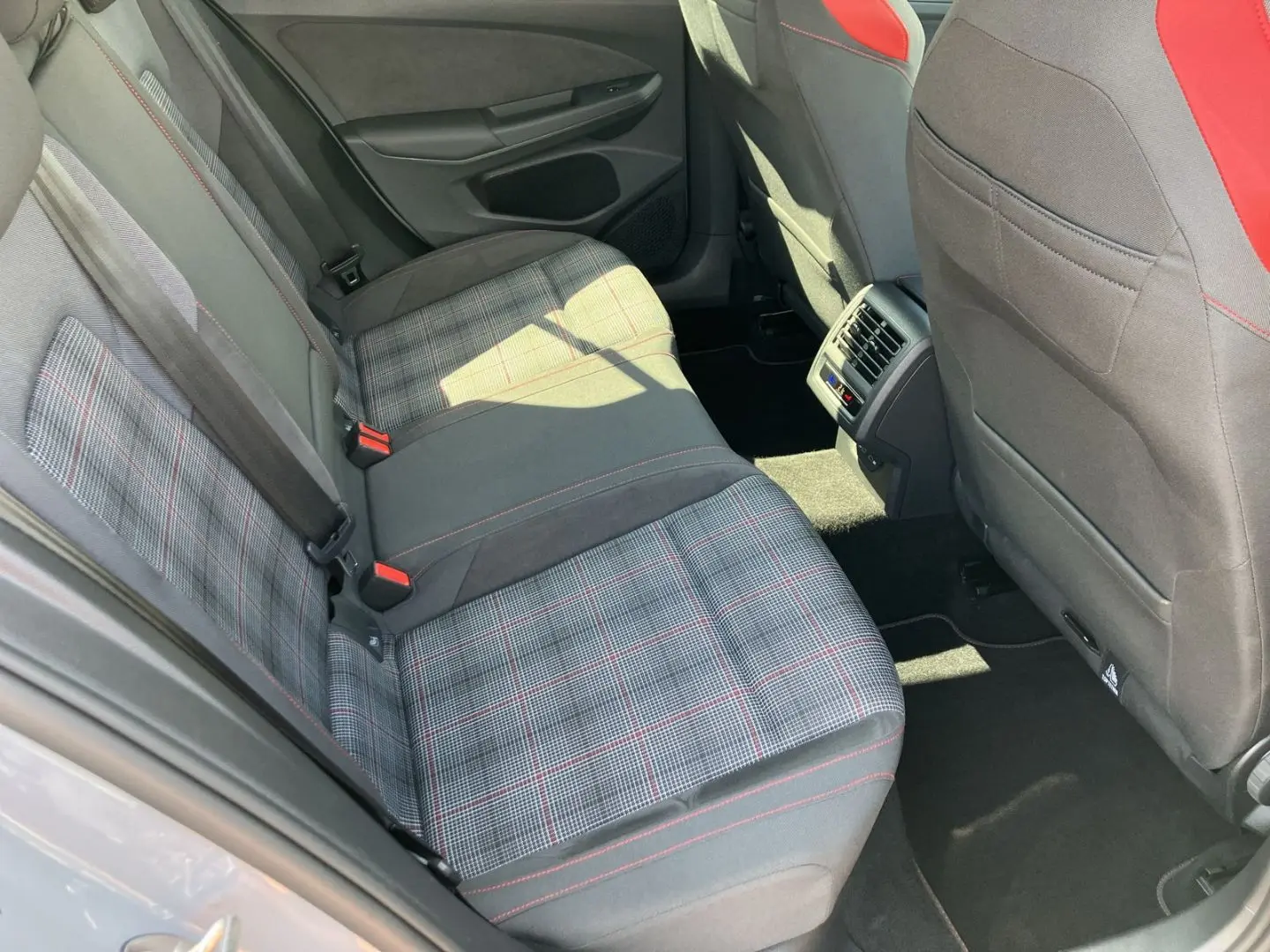Golf GTI 2,0 TSI DSG Black-Style Estoril Kamera