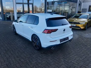 Golf 2.0 GTI OPF DSG PanoDach Kame Navi SH LED