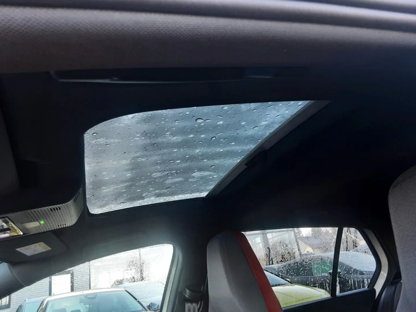 Golf 2.0 GTI OPF DSG PanoDach Kame Navi SH LED