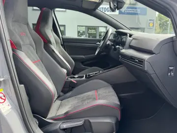Golf GTI Clubsport °Pano°IQ°R-Kamera°19°Keyless°