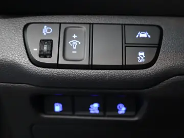 HYUNDAI IONIQ Plug-in-Hybrid 1.6 GDI Style Limousine