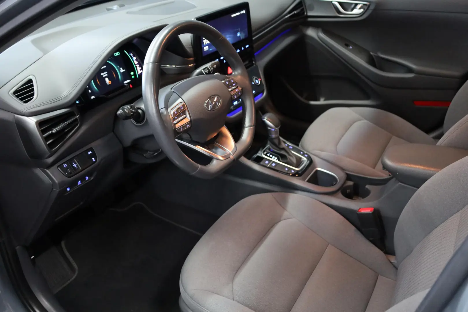 HYUNDAI IONIQ Plug-in-Hybrid 1.6 GDI Style Limousine