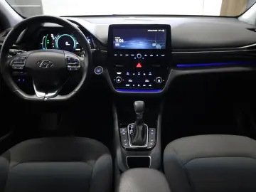 HYUNDAI IONIQ Plug-in-Hybrid 1.6 GDI Style Limousine