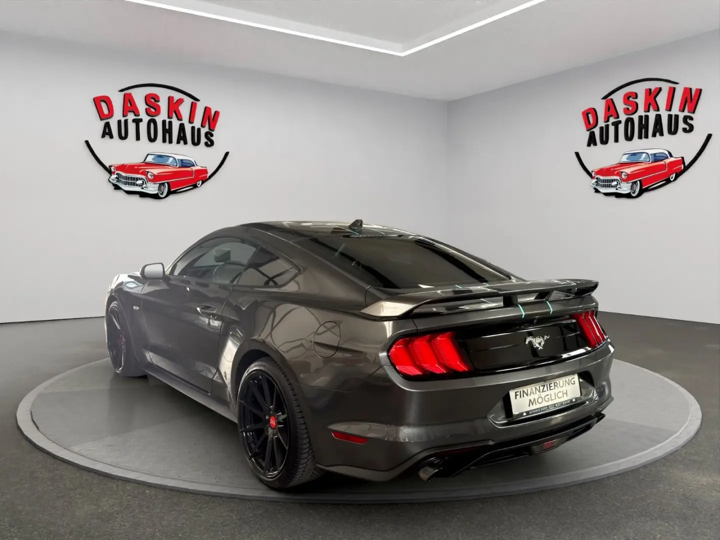 Mustang SHELBY-OPTIK/LEDER/NAVI/KAMERA/TÜV NEU