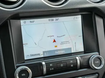 Mustang 2,3 MACH1 LED/ALCANTARA/ALU/KAMERA