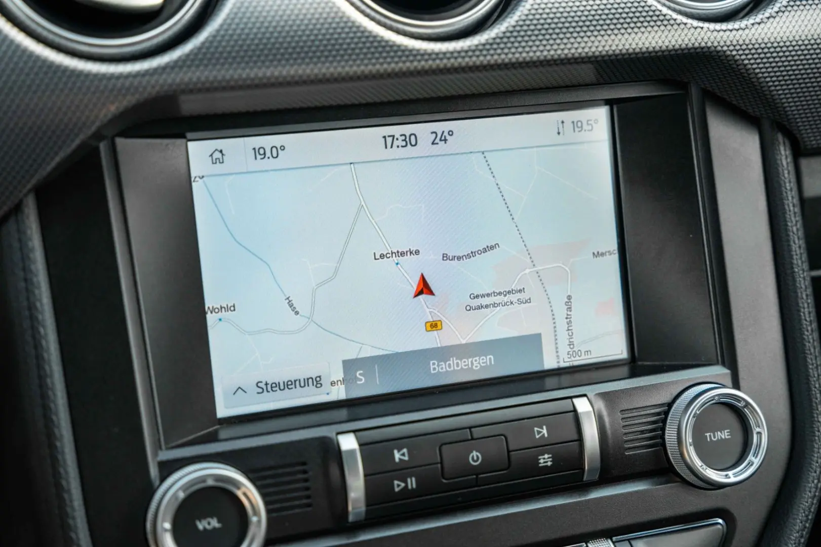 Mustang 2,3 MACH1 LED/ALCANTARA/ALU/KAMERA