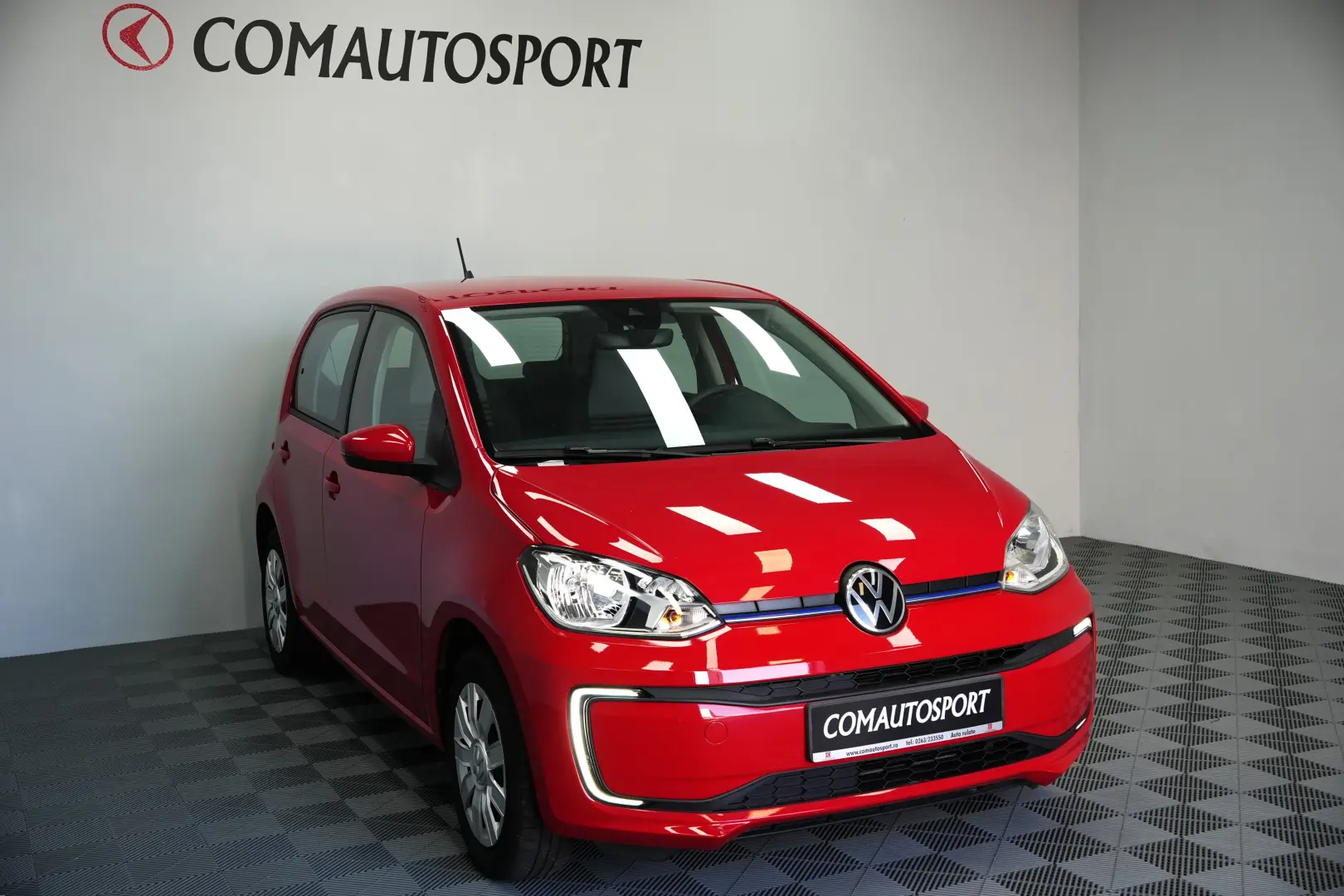 VOLKSWAGEN E-UP
