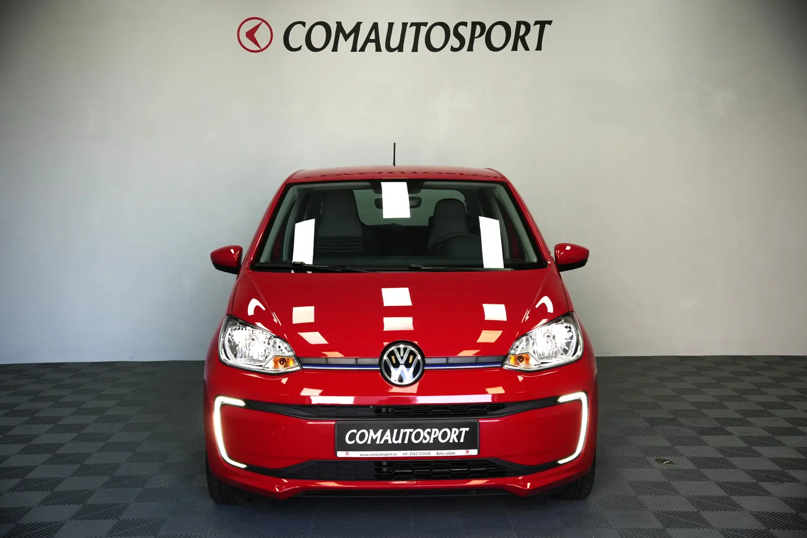 VOLKSWAGEN E-UP