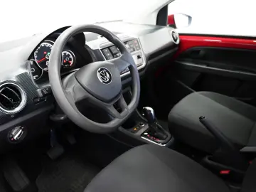 VOLKSWAGEN E-UP