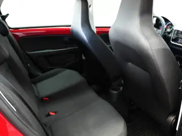 VOLKSWAGEN E-UP