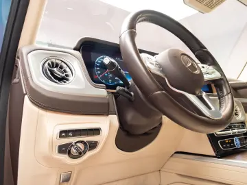 MERCEDES-BENZ G400d MANUFAKTUR