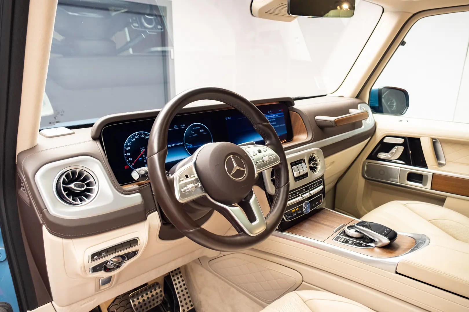 MERCEDES-BENZ G400d MANUFAKTUR