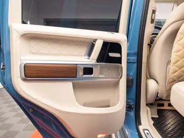 MERCEDES-BENZ G400d MANUFAKTUR