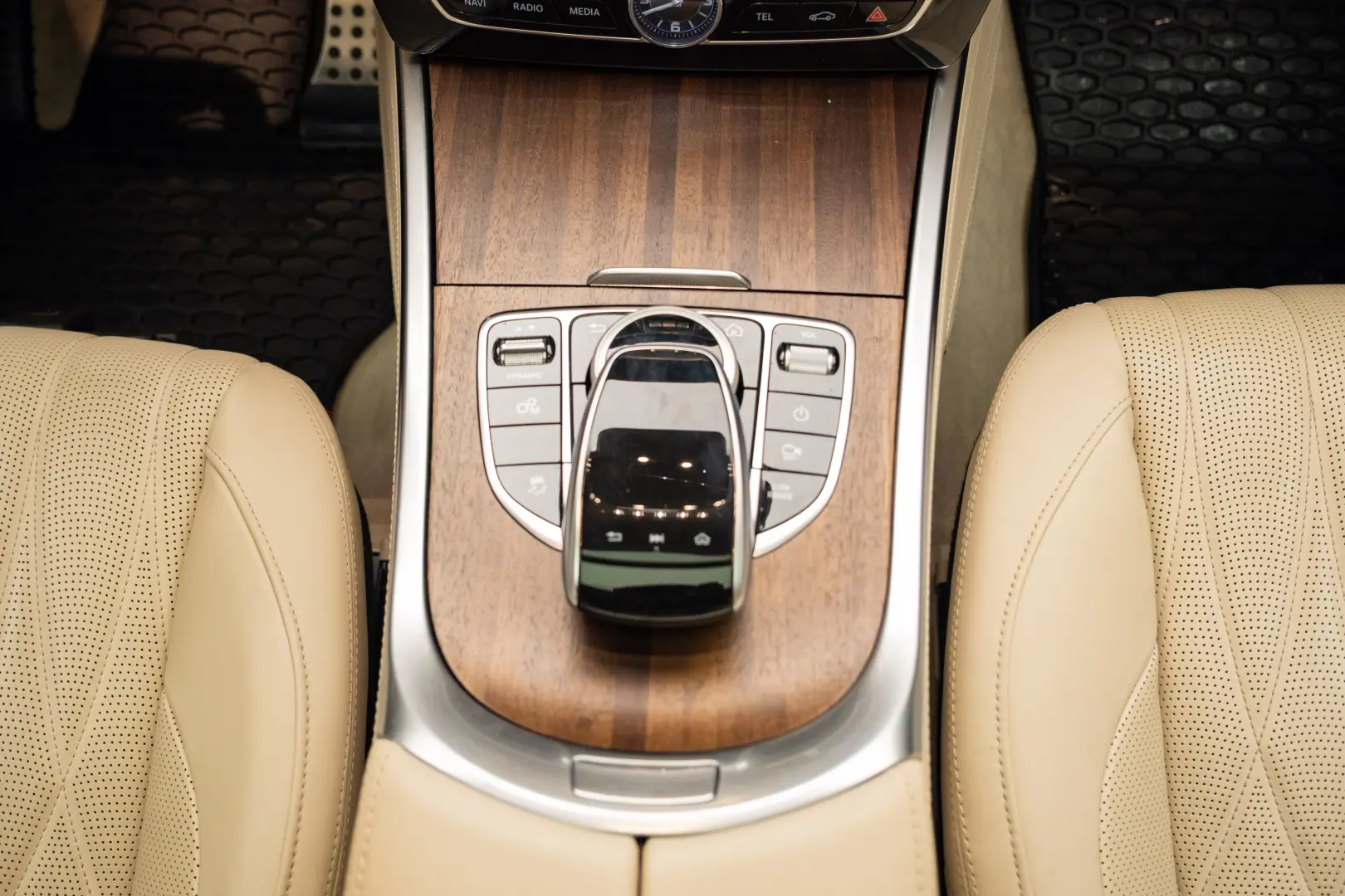 MERCEDES-BENZ G400d MANUFAKTUR