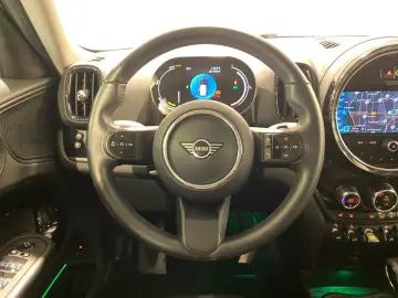 Cooper SE ALL4 Countryman Navi Parkassist LED