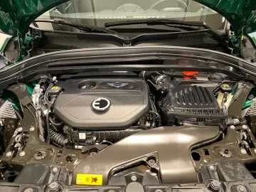 Cooper SE ALL4 Countryman Navi Parkassist LED