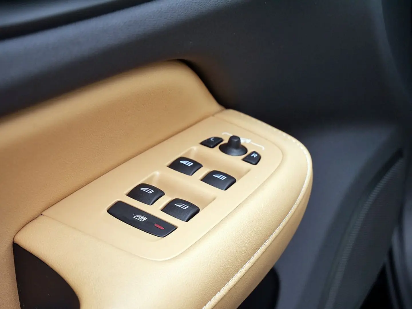 S60 T8 TwinEngine AWD Inscription Plug-In E6d