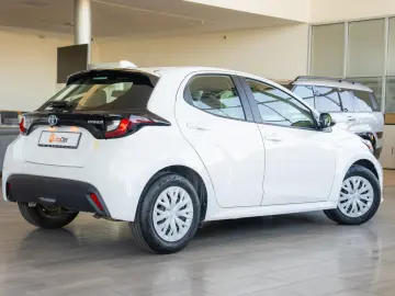 Toyota Yaris 1.5 Hybrid e-CVT