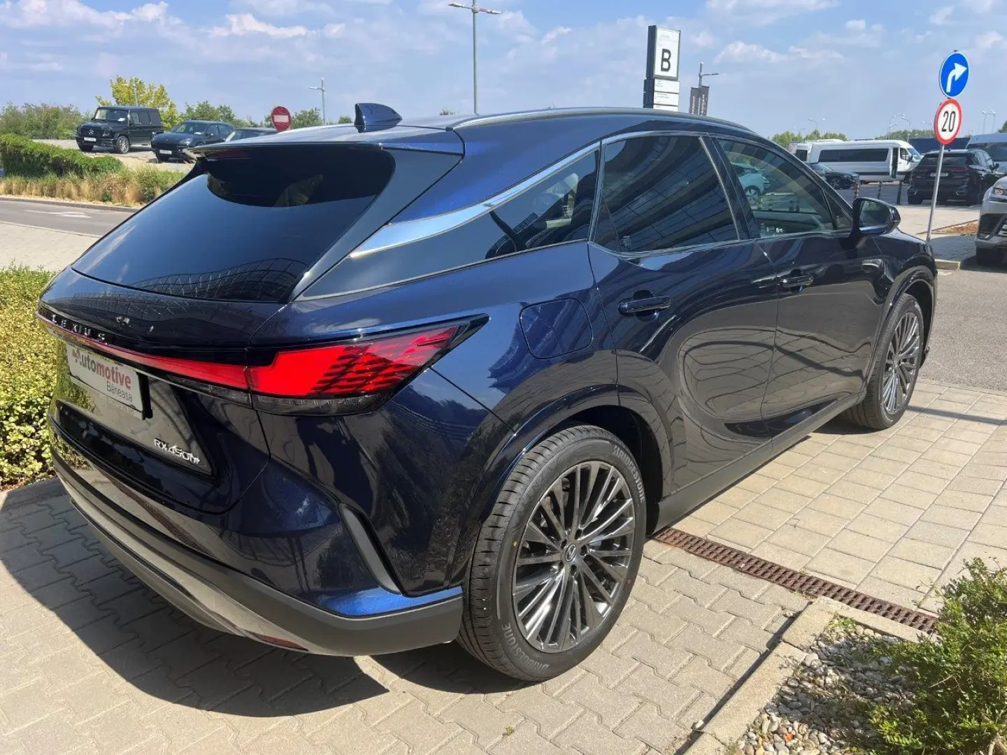 LEXUS RX450h + PLUG-IN-HYBRID LUXURY