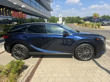LEXUS RX450h + PLUG-IN-HYBRID LUXURY