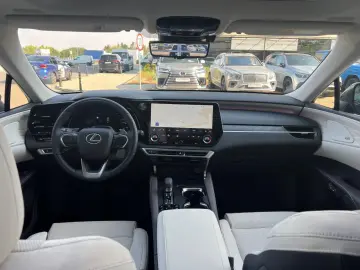 LEXUS RX450h + PLUG-IN-HYBRID LUXURY