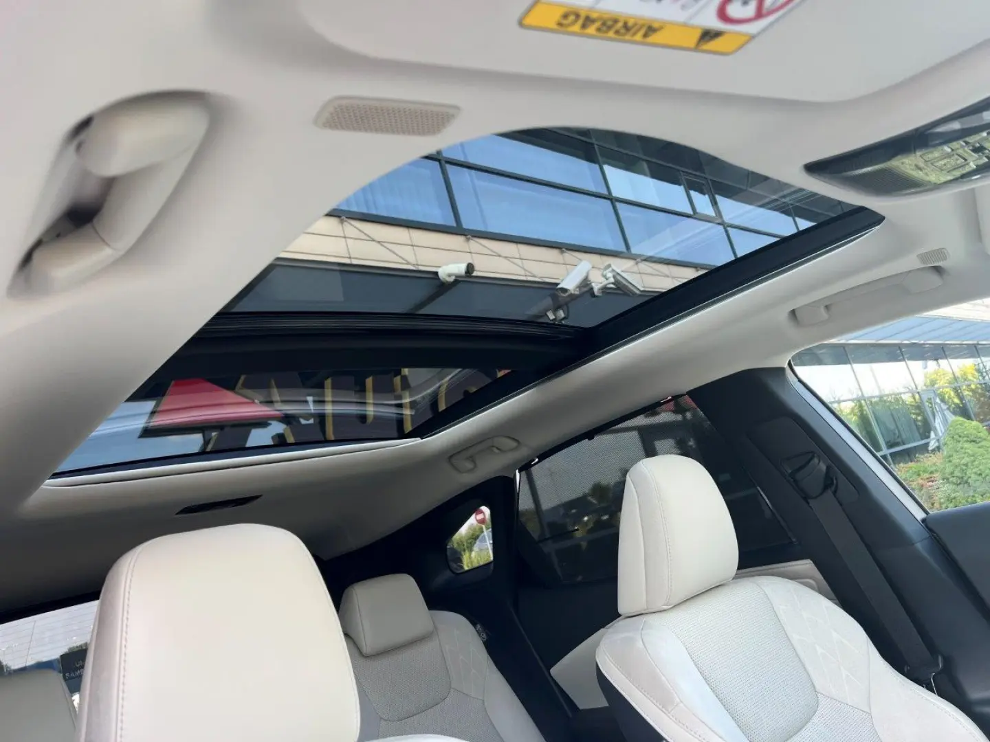 LEXUS RX450h + PLUG-IN-HYBRID LUXURY