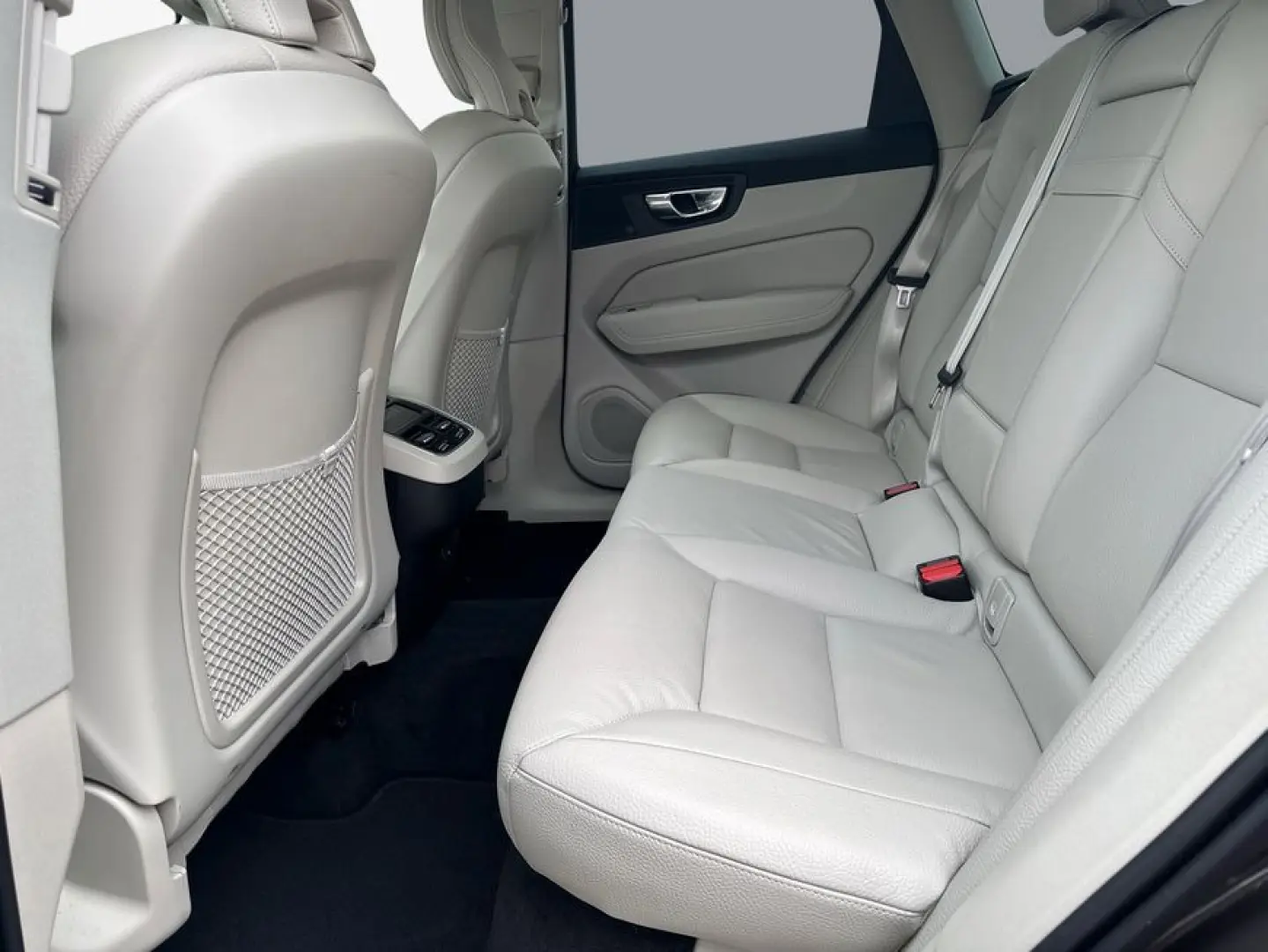 XC60 B5 D AWD Geartronic Inscription AHK PANO