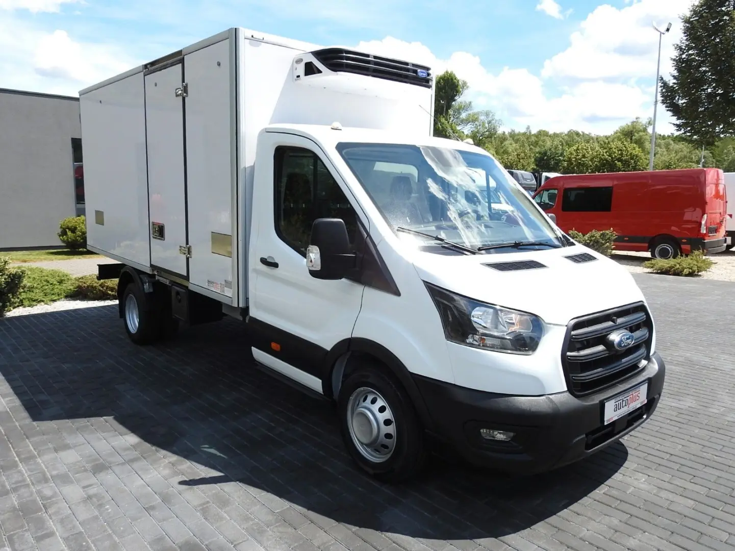 TRANSIT KÜHLKOFFER 0*C STROMVERSORGUNG 230V  A/C
