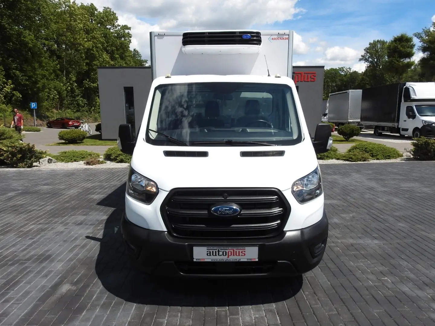 TRANSIT KÜHLKOFFER 0*C STROMVERSORGUNG 230V  A/C