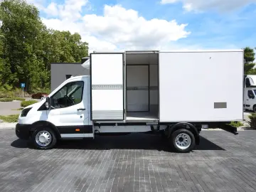 TRANSIT KÜHLKOFFER 0*C STROMVERSORGUNG 230V  A/C