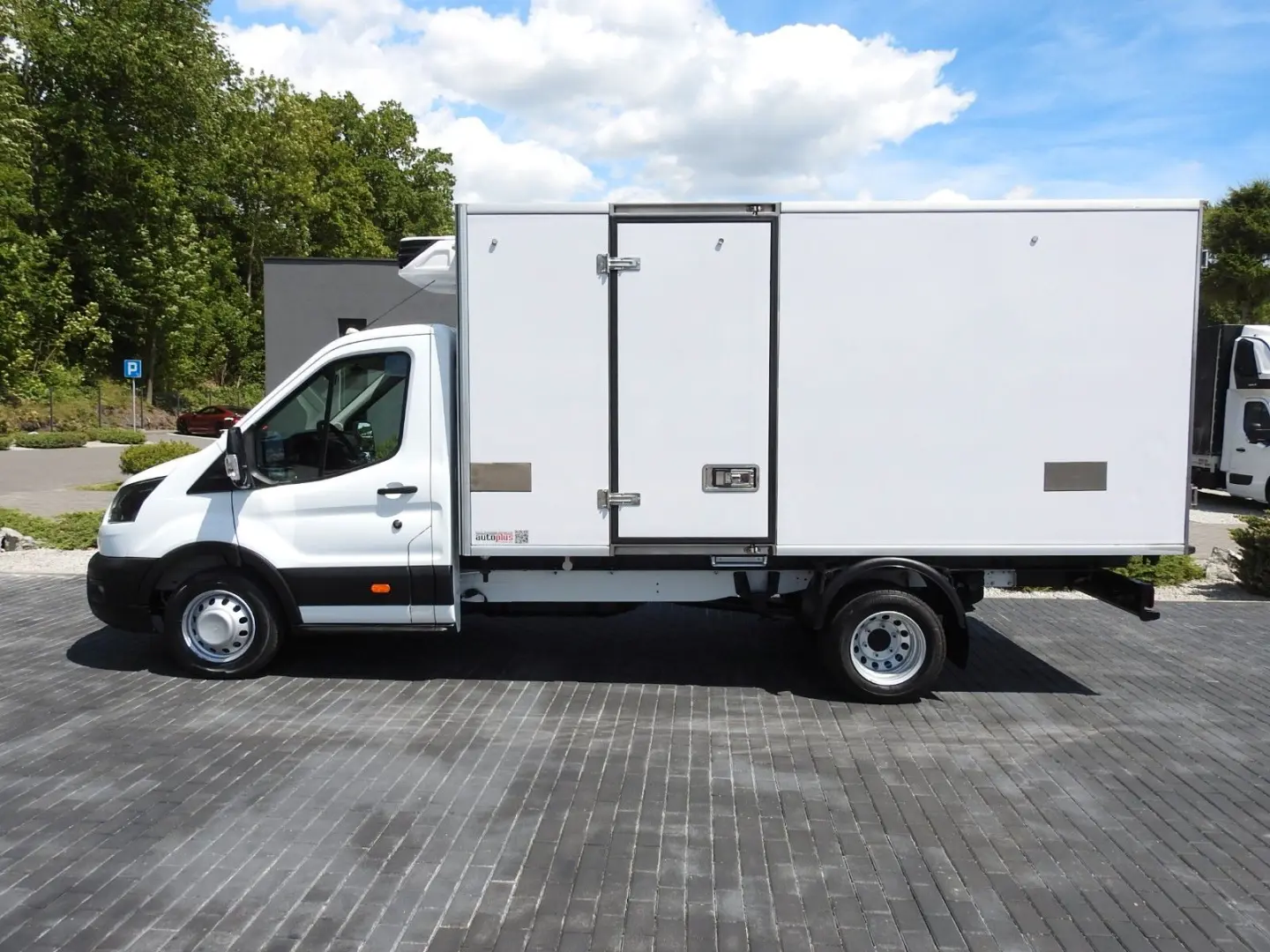 TRANSIT KÜHLKOFFER 0*C STROMVERSORGUNG 230V  A/C