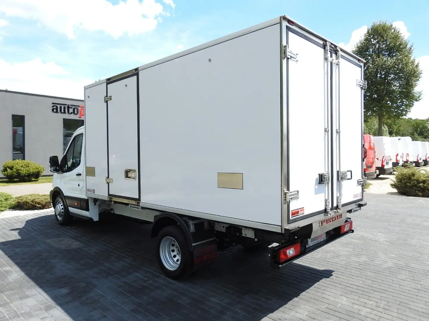 TRANSIT KÜHLKOFFER 0*C STROMVERSORGUNG 230V  A/C