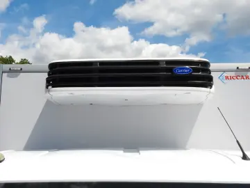 TRANSIT KÜHLKOFFER 0*C STROMVERSORGUNG 230V  A/C