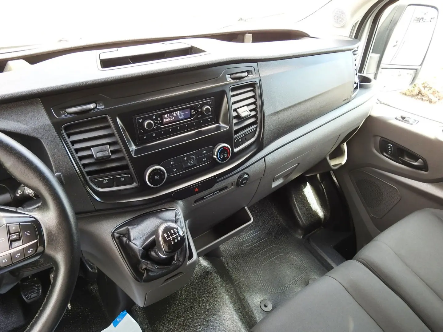 TRANSIT KÜHLKOFFER 0*C STROMVERSORGUNG 230V  A/C