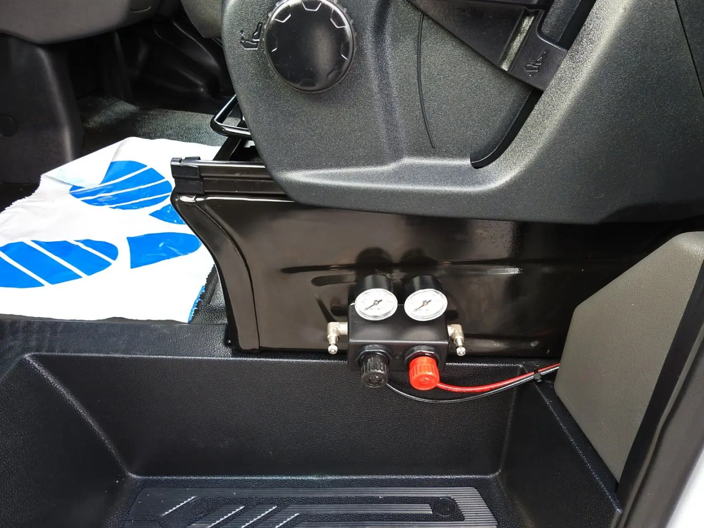 TRANSIT KÜHLKOFFER -10*C STROMVERSORGUNG 230V