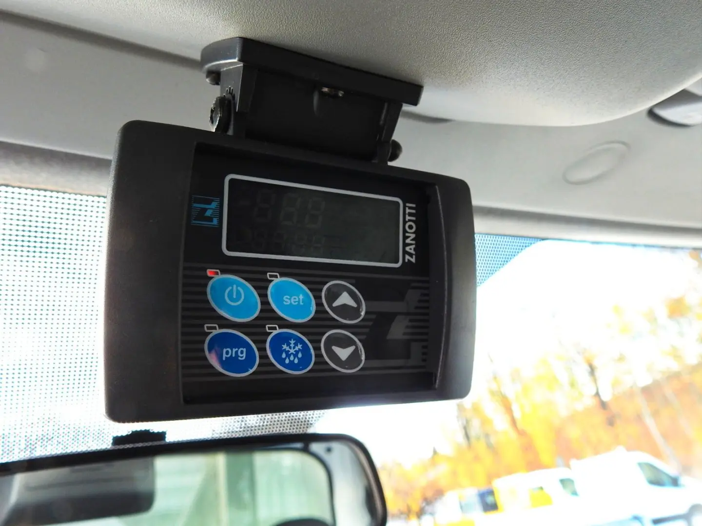 TRANSIT KÜHLKOFFER -10*C STROMVERSORGUNG 230V