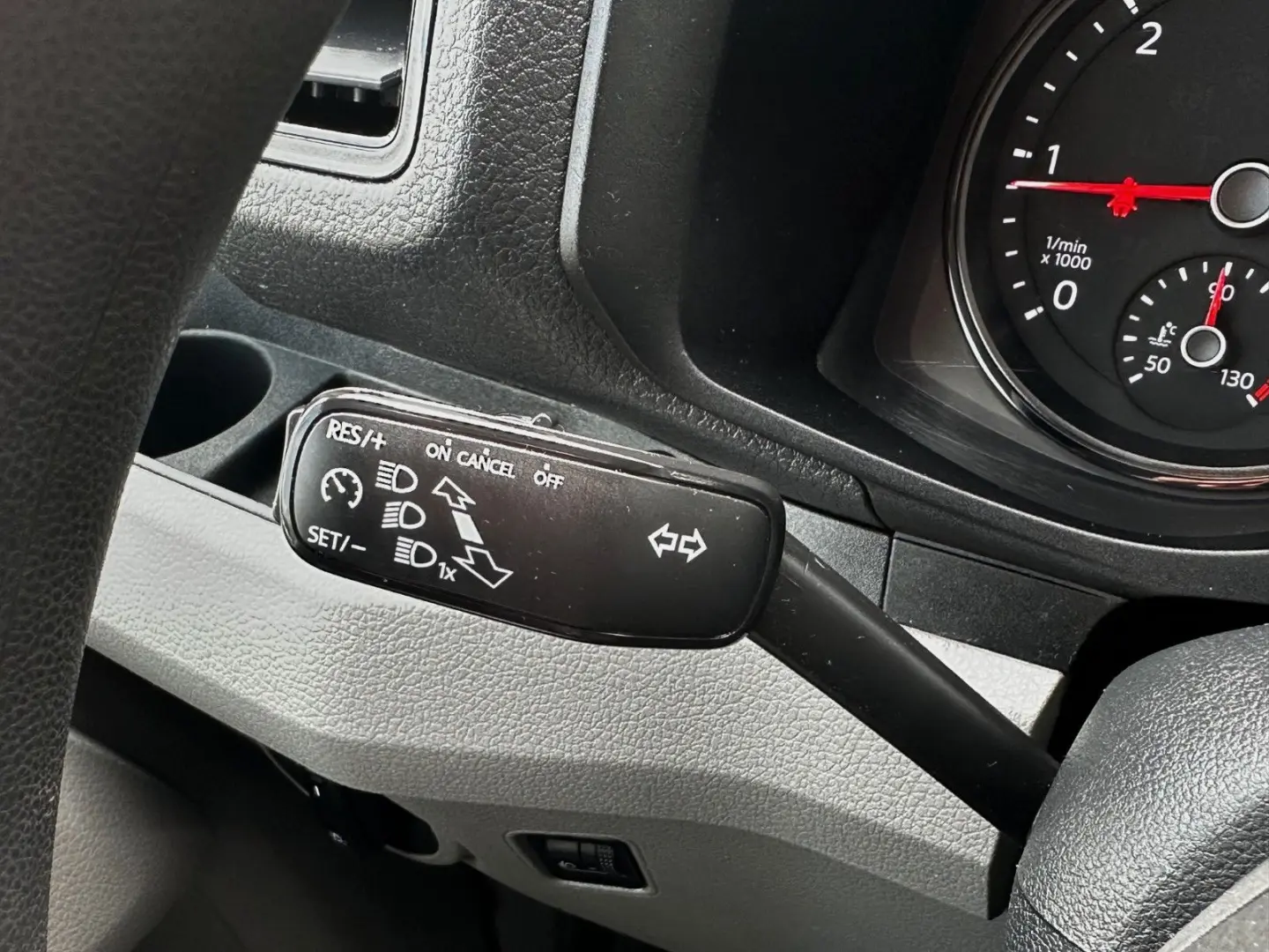 TGE 3.180 KÜHLKOFFER 0C TEMPOMAT ZWILLINGSRÄDER
